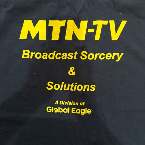 Gildan MTN-TV Promo Graphic Tee Black Oversized - Picture 10 of 10